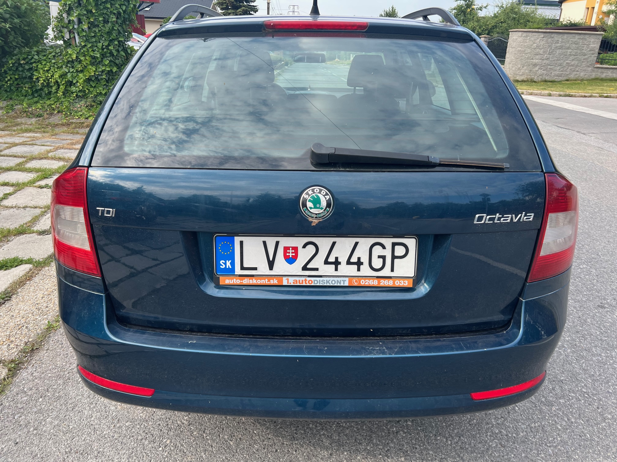 Škoda Octavia Combi 1.6 TDI CR DPF Ambiente - náhľad