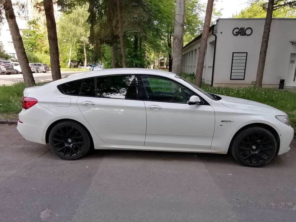  BMW 530d xDrive Gran Turismo - náhľad
