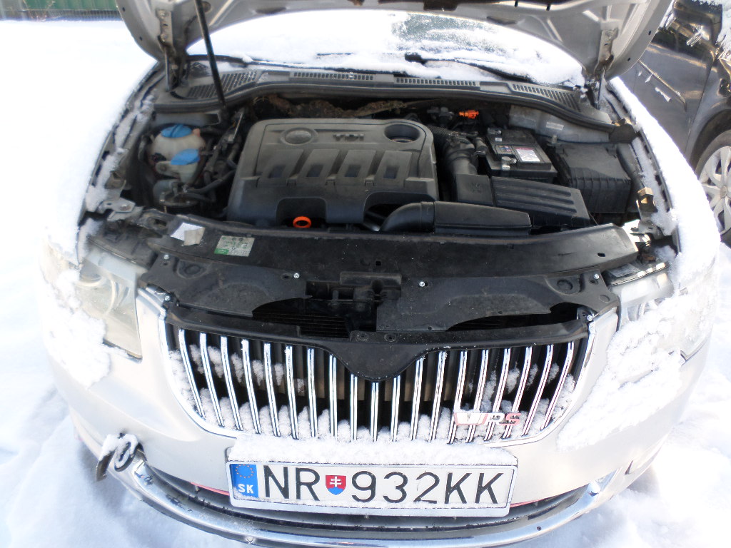 Škoda Superb Combi 2.0 TDI CR 140k Elegance DSG - náhľad
