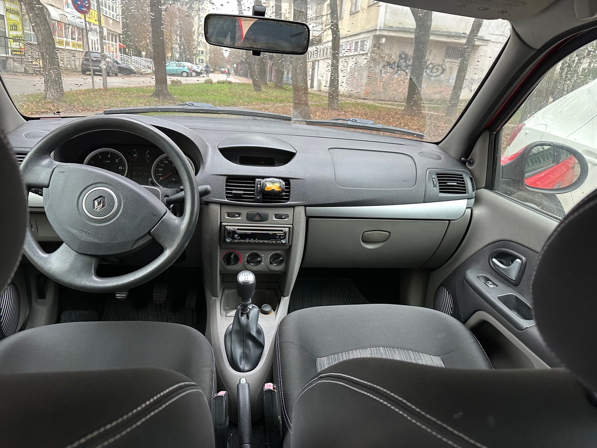 Renault Thalia 1.2 16V Authentique - náhľad